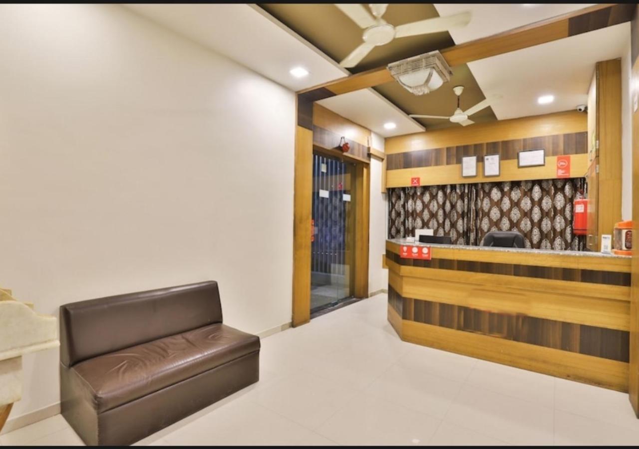 Hotel Shreenath 아흐메다바드 외부 사진